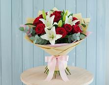Букет цветов из:  Лилии и Розы в Верх-Туле
