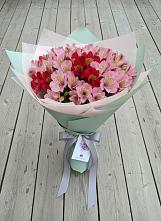 Букет цветов из:  Альстромерии в Верх-Туле