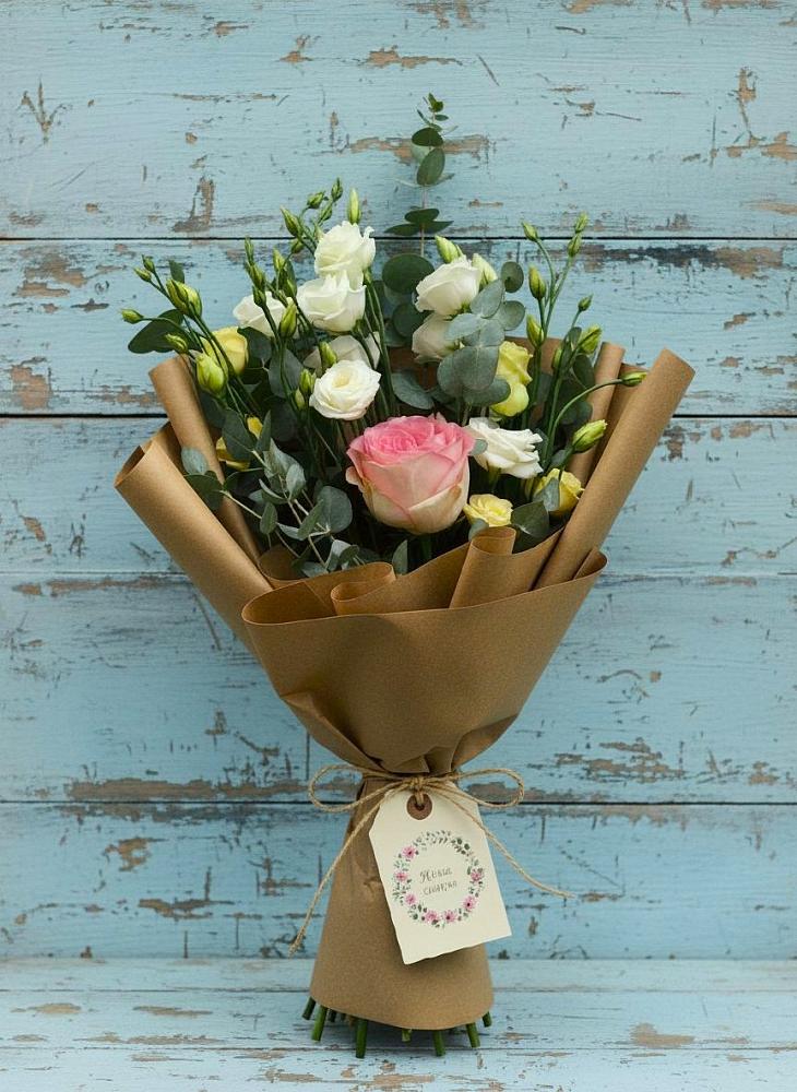 Букет цветов из: Розы и Лизиантусы в Верх-Туле