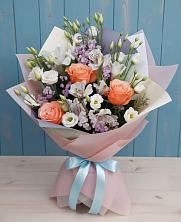 Букет цветов из:  Лизиантусы, Розы, Альстромерии и Гипсофила в Верх-Туле