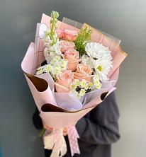 Букет цветов из:  Хризантемы и Розы в Верх-Туле