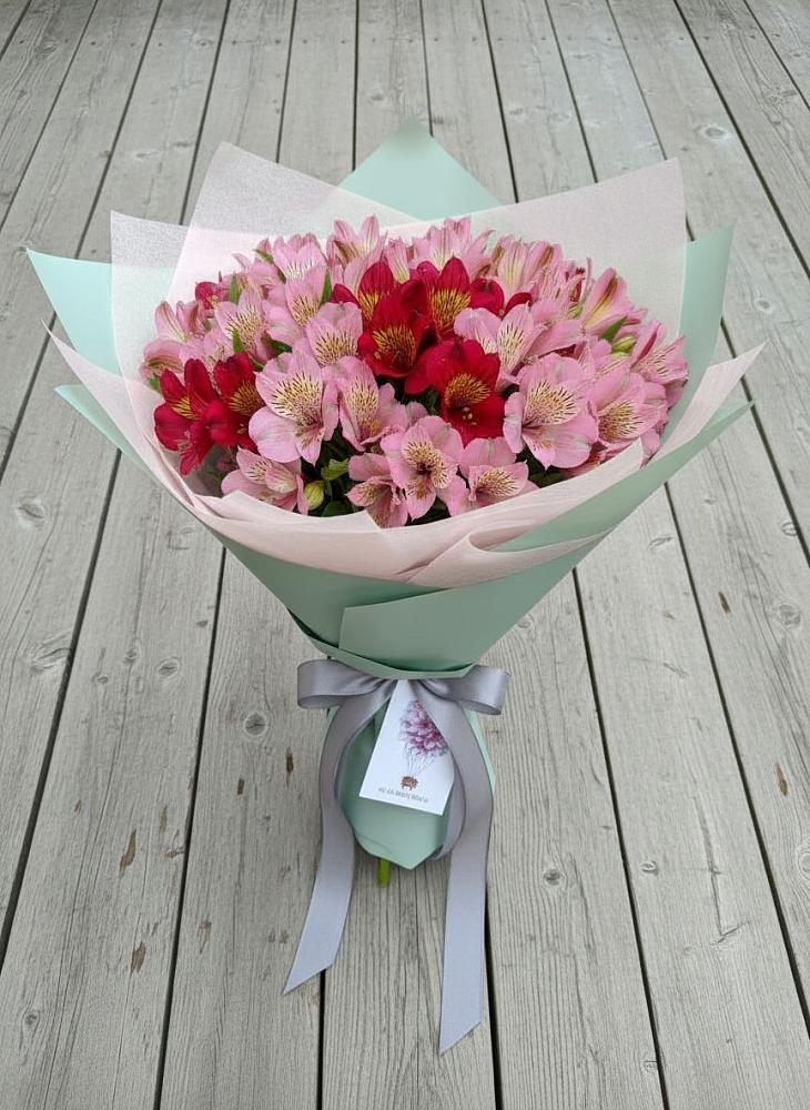 Букет цветов из: Альстромерии в Верх-Туле
