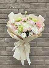 Букет цветов из:  Гвоздики, Розы, Лизиантусы и Хризантемы в Верх-Туле